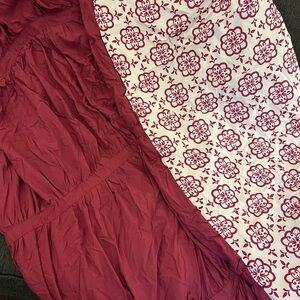 Twin Reversible Floral and Solid Magenta Pink Quilt